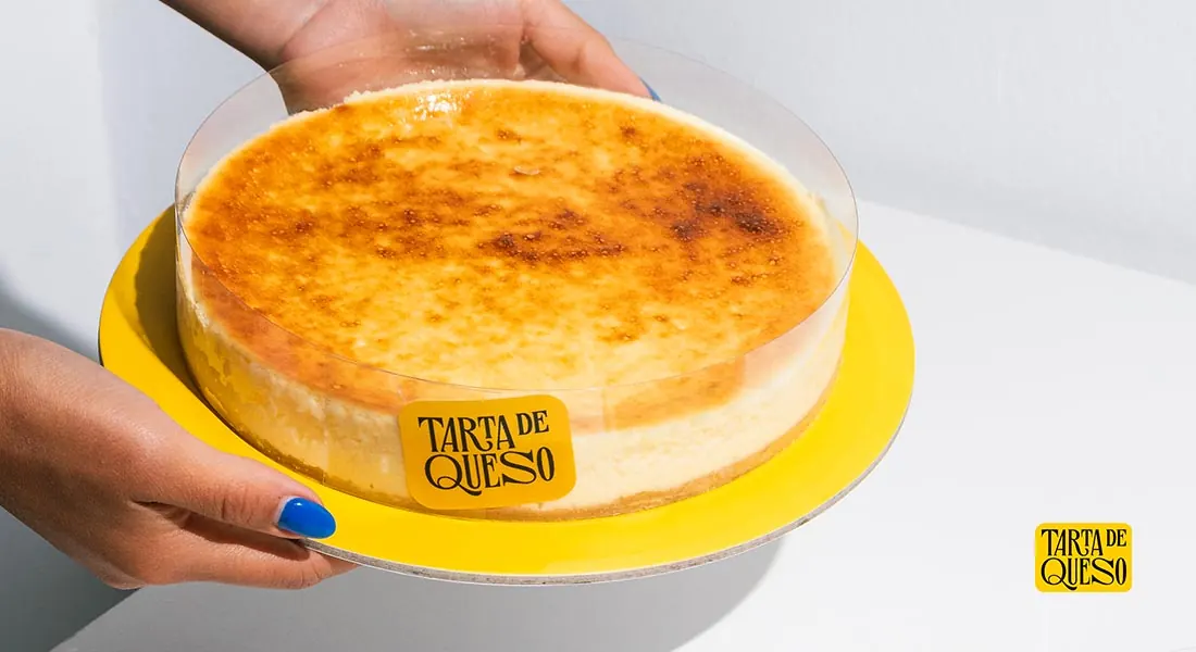El arte del pay de queso horneado: origen y preparación